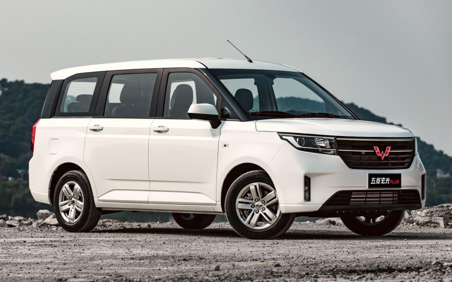 WuLing Hongguang Plus 2019 года 
